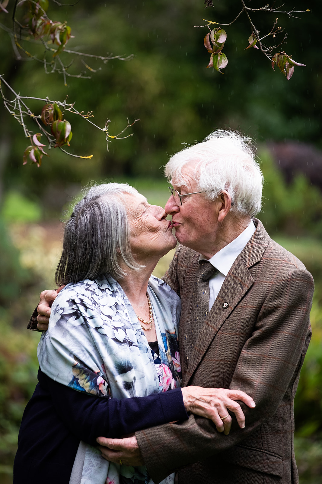 old couple kissing